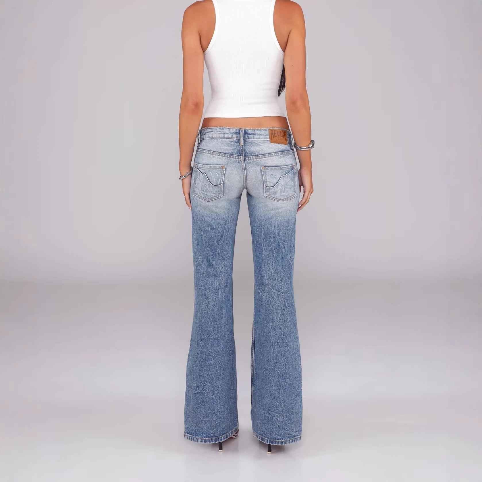Low-Rise Straight-Leg Denim Jeans – Washed Blue Street Style