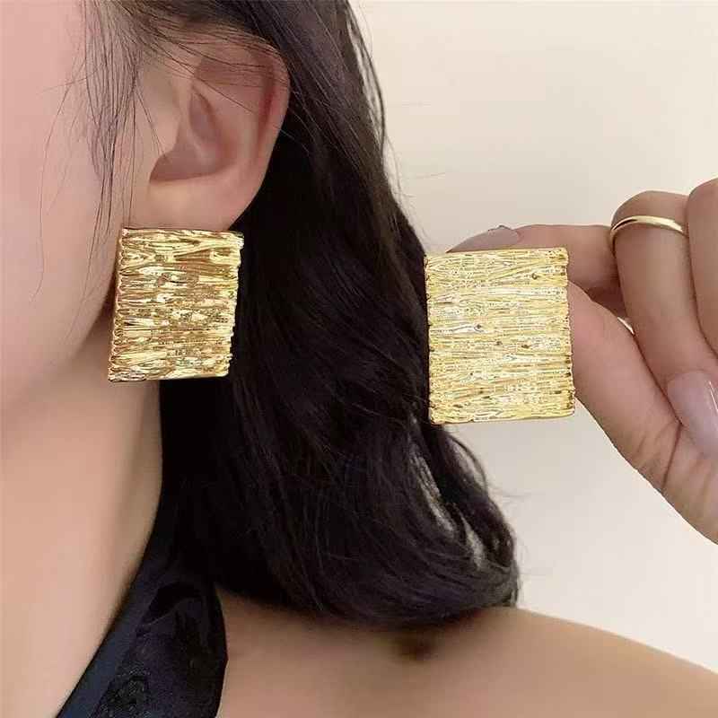 Pleated Stud Earrings – Niche Light Luxury European Daily Jewelry