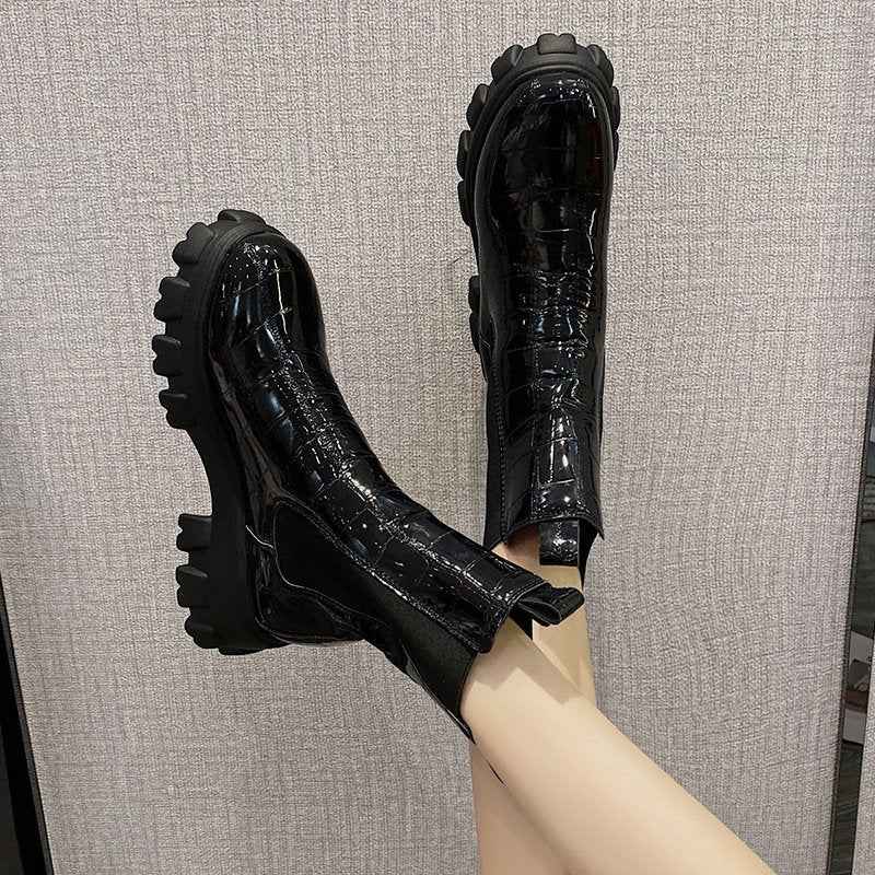 Chunky Heel Mid-Calf Boots – British Style Slip-On