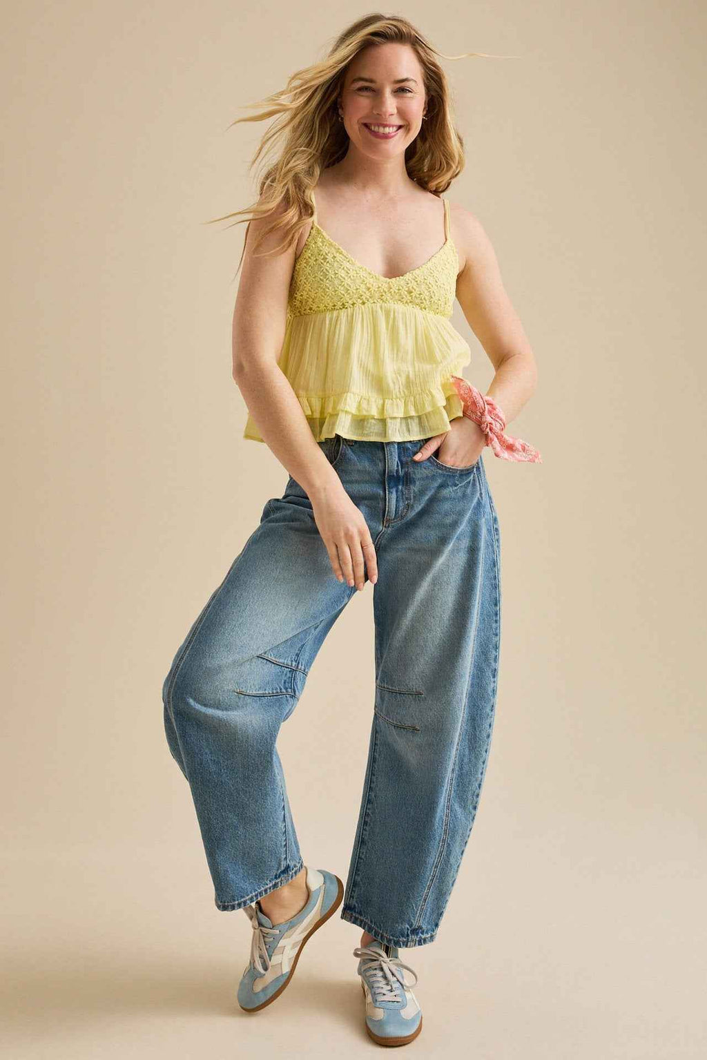 Women's Lace Panel Cami Top — Spaghetti Strap Cropped V-Neck