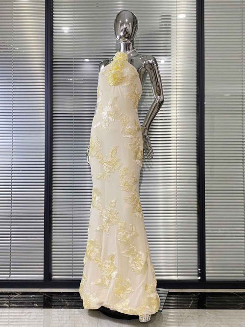 3D Floral Appliqué Halter-Neck Tulle Mermaid Gown