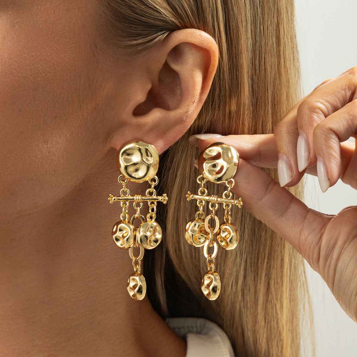 Vintage Teardrop Geometric Earrings For Women European American Style Statement Metal Stud Earrings