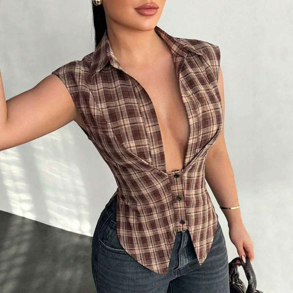 Chic Retro Top For A Stylish Look