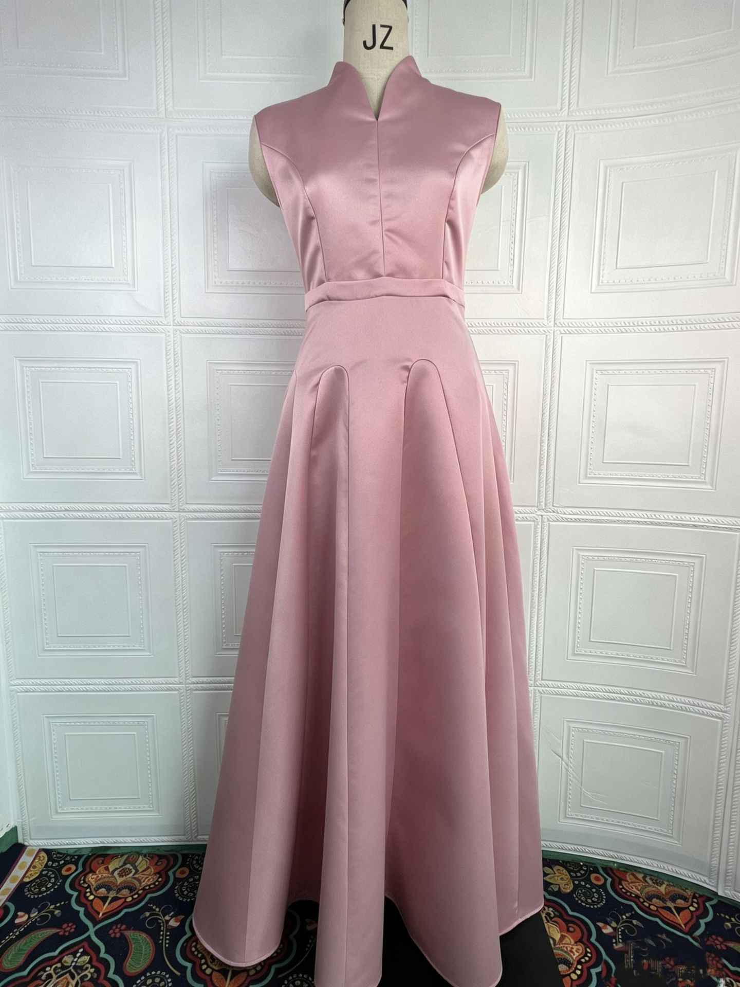 French-Style Flared Maxi Dress – Short Sleeve Elegance