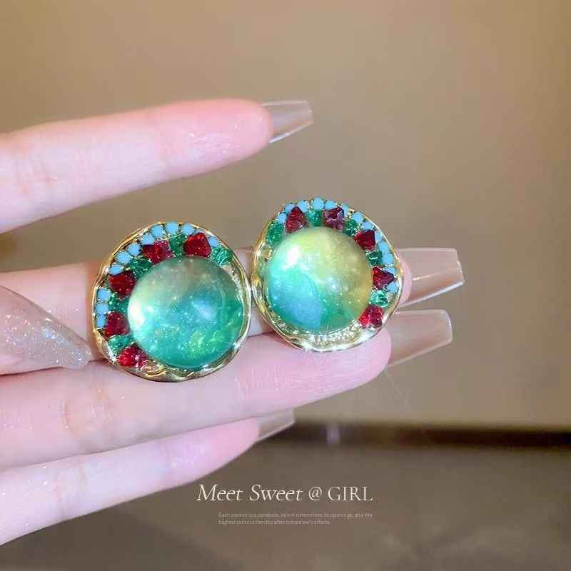 Retro Glass Stud Earrings – Bold Oversized Summer Jewelry