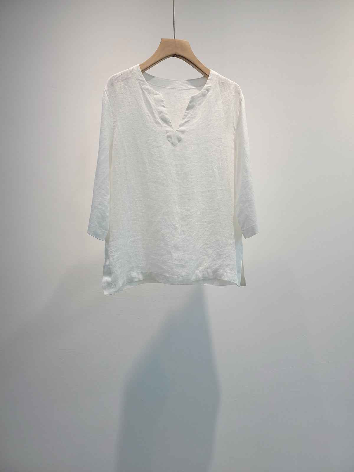 Womens Linen Plain-weave Top With Three-quarter Sleeves