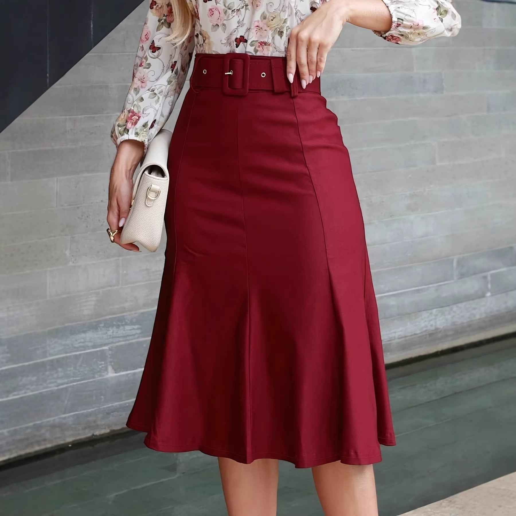 Fashionable Elegant And Minimalist High-waisted Mermaid Skirt That Covers The Hips