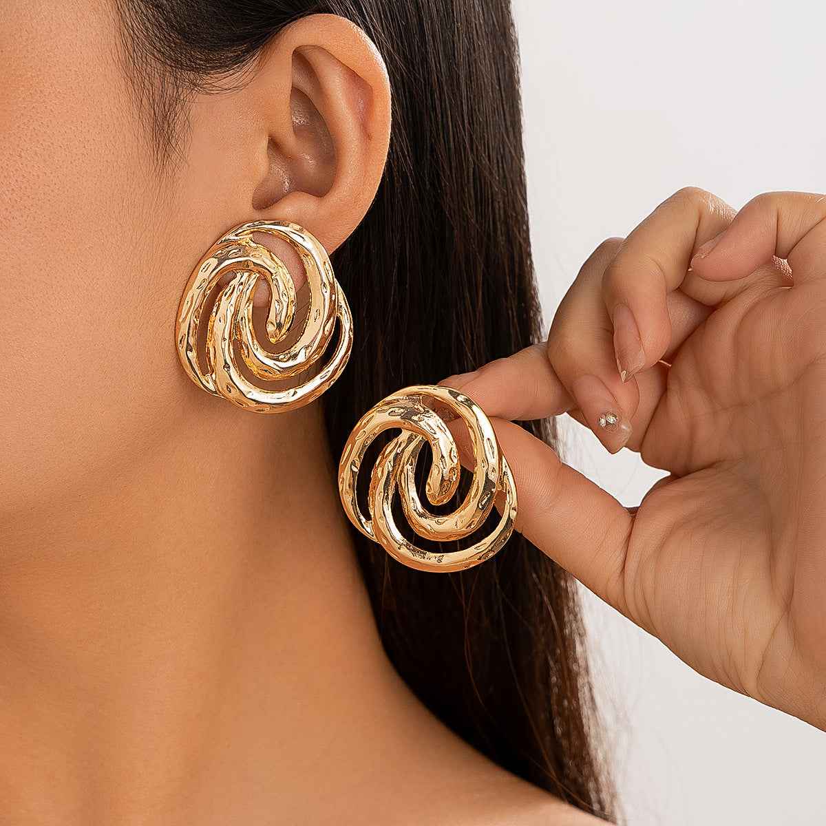 Vintage Teardrop Geometric Earrings For Women European American Style Statement Metal Stud Earrings