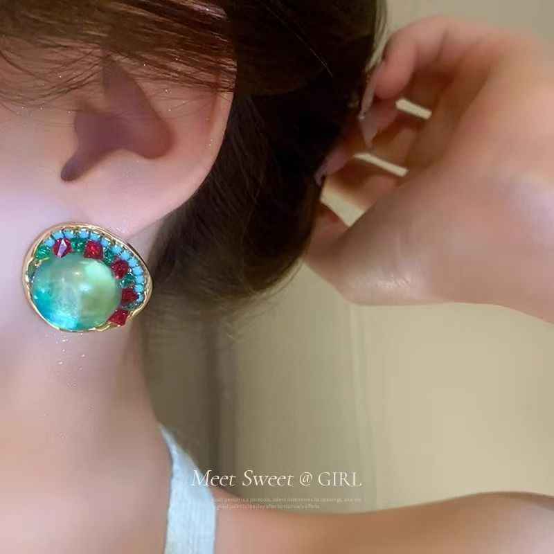 Retro Glass Stud Earrings – Bold Oversized Summer Jewelry