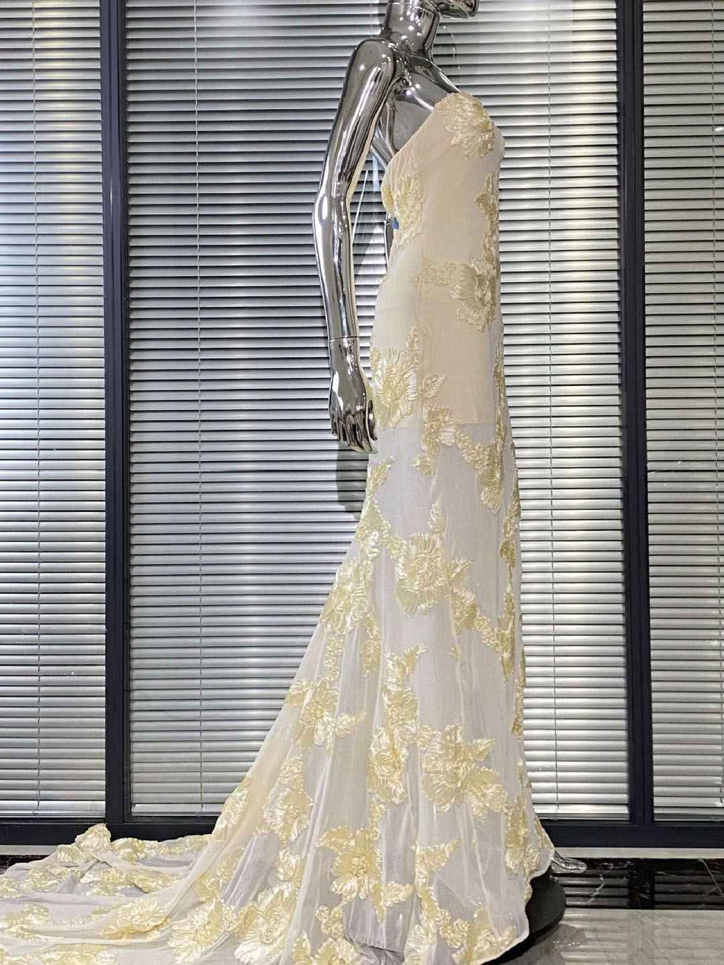 Strapless Floral Lace Appliqué Tulle Mermaid Gown with Train