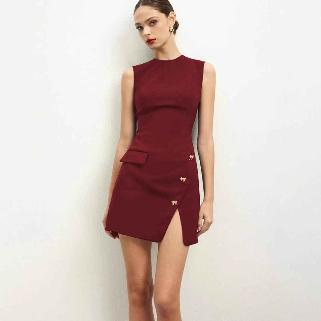 Sleeveless High-Waist Slim-Fit Straight Maxi Dress with Button Detail