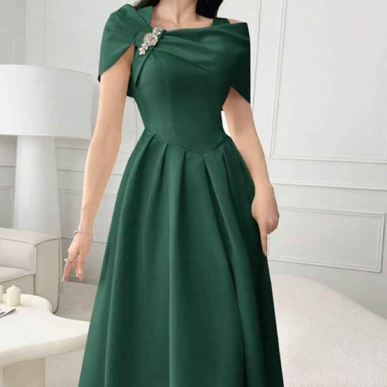 Asymmetric Diamond-Embellished Short-Sleeve Dress — Slim Fit, Elegant