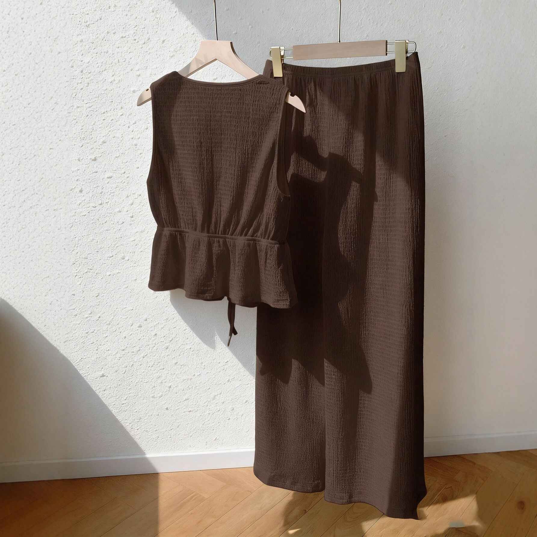 Solid-color Sleeveless Top With Tie Detail And Casual Wide-leg Pants Set