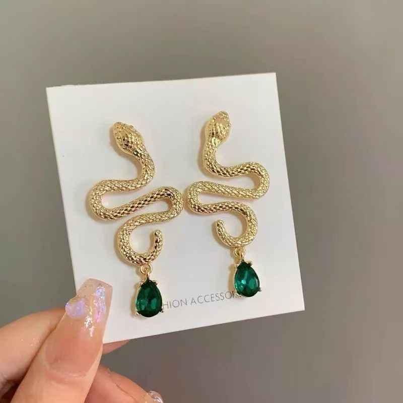 Snake Shaped Stud Earrings For Women, Elegant Green Zircon Retro Luxury Niche New Serpent Ear Jewelry