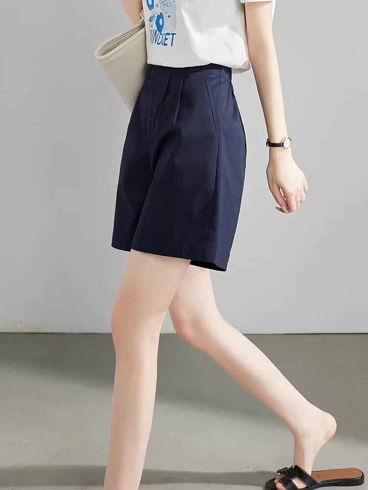 High-Waist Capri Shorts with Pockets