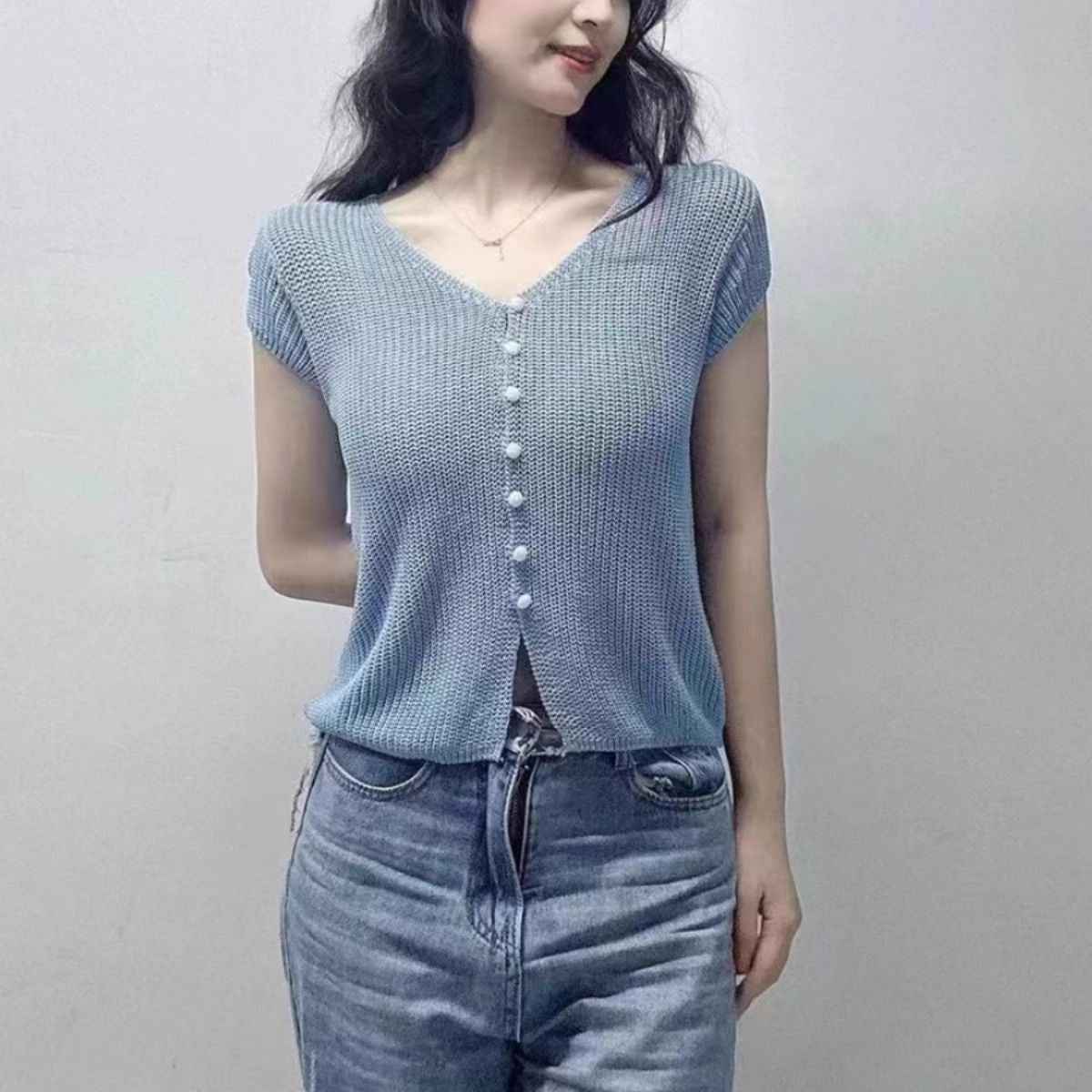 Women's Sleeveless V-Neck Ice Silk Top — Lightweight Elegant Pullover