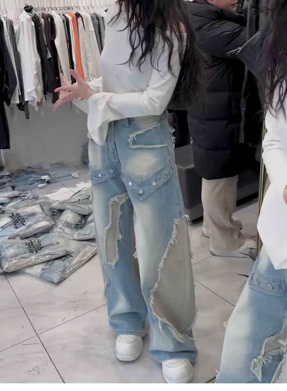 High-Waist Wide-Leg Denim Jeans — Loose Fit, Washed, With Pockets
